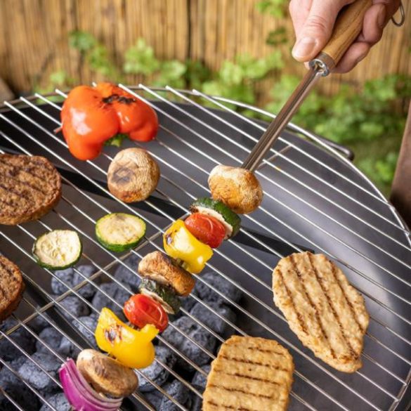 Rozsdamentes acél BBQ nyárs, fa nyéllel, 55 cm FF555